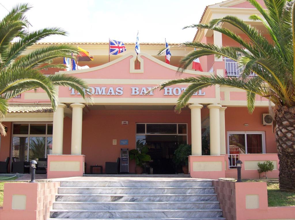 Thomas Bay Hotel Agios Stefanos Avliotes  Ruang foto