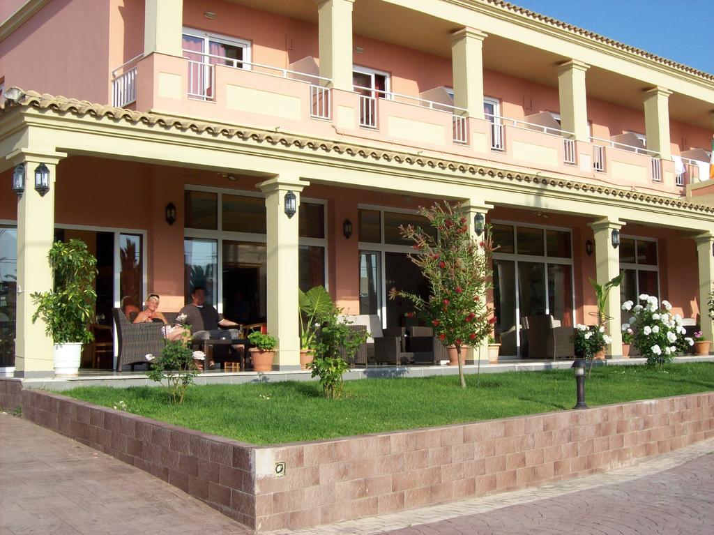 Thomas Bay Hotel Agios Stefanos Avliotes  Bagian luar foto